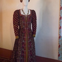 Renaissance-era dress